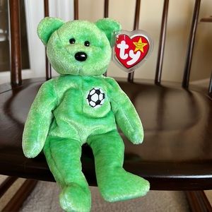 Vintage 1998 Beanie Bear- Kicks ECWT